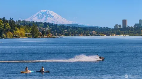 8503 NE Juanita Drive Kirkland WA 98034