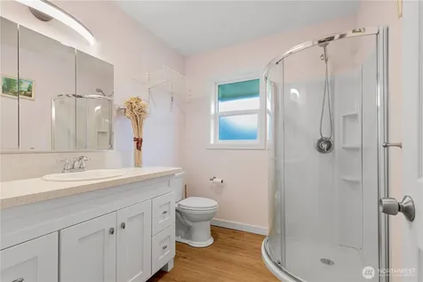 5104 NW Sammamish Road Issaquah WA 98027