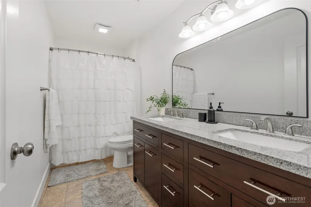 28219 187th Avenue SE Kent WA 98042