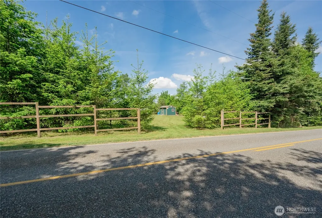 6011 Medcalf Road Bellingham WA 98226