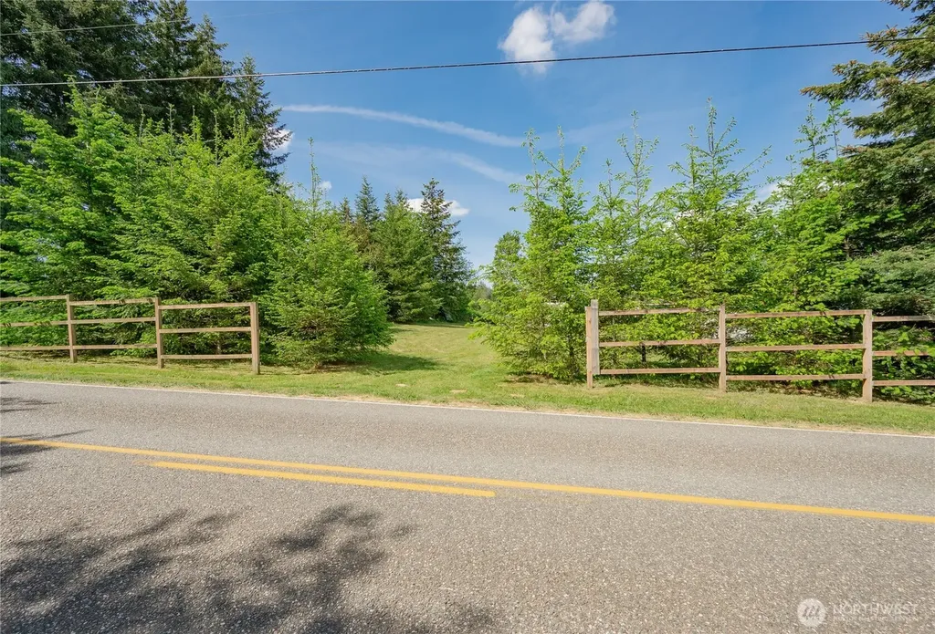 6011 Medcalf Road Bellingham WA 98226