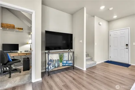 31927 Tolmie Lane Black Diamond WA 98010