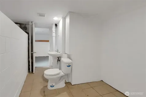 3842 E K Street Tacoma WA 98404