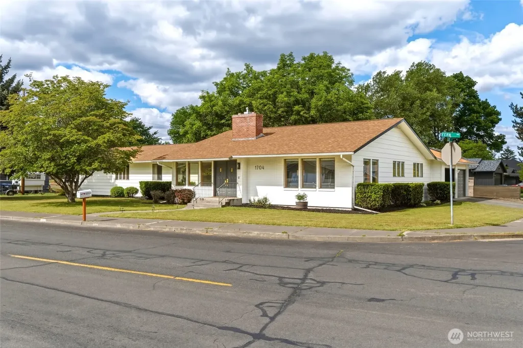 1704 Fern Walla Walla WA 99362