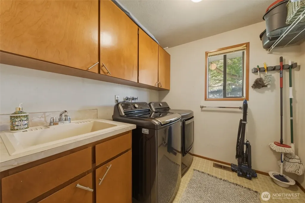 1704 Fern Walla Walla WA 99362