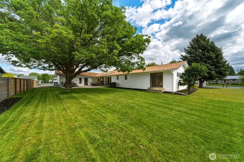 1704 Fern Walla Walla WA 99362