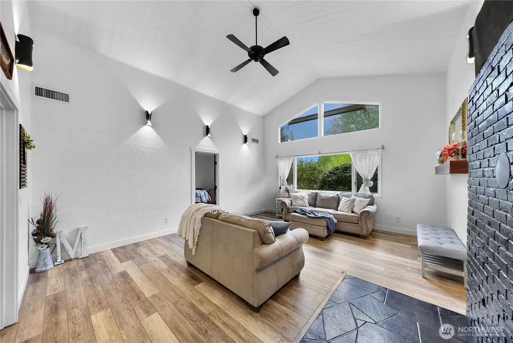 5144 Hannegan Road Bellingham WA 98226