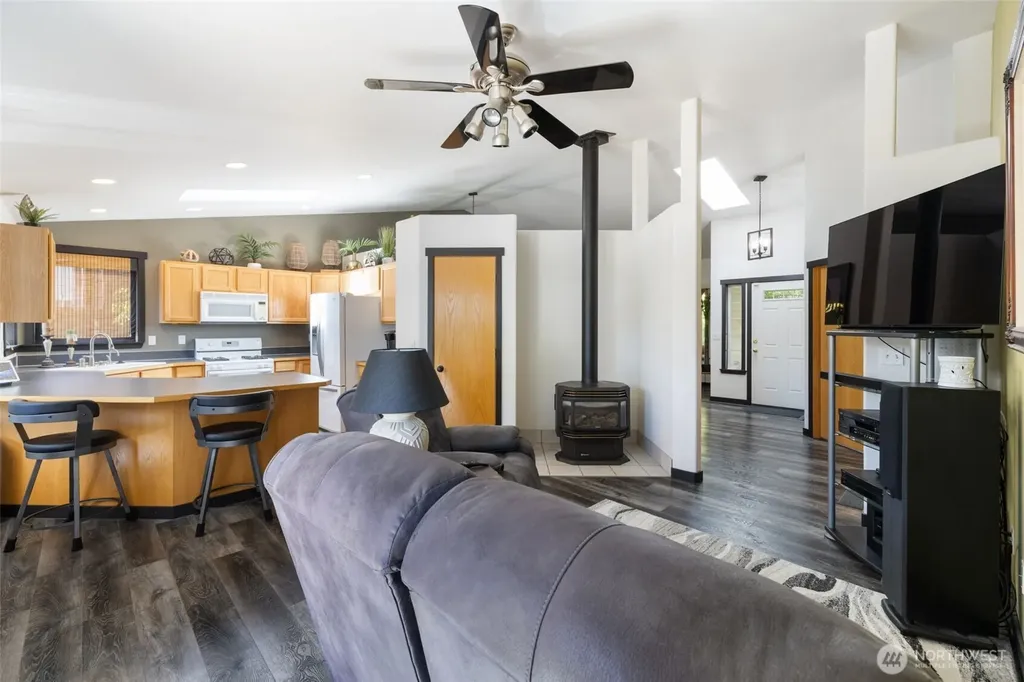 6011 205th Avenue E Bonney Lake WA 98391