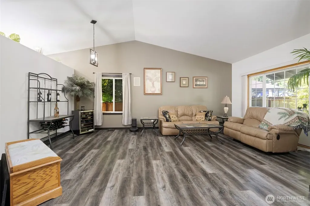 6011 205th Avenue E Bonney Lake WA 98391