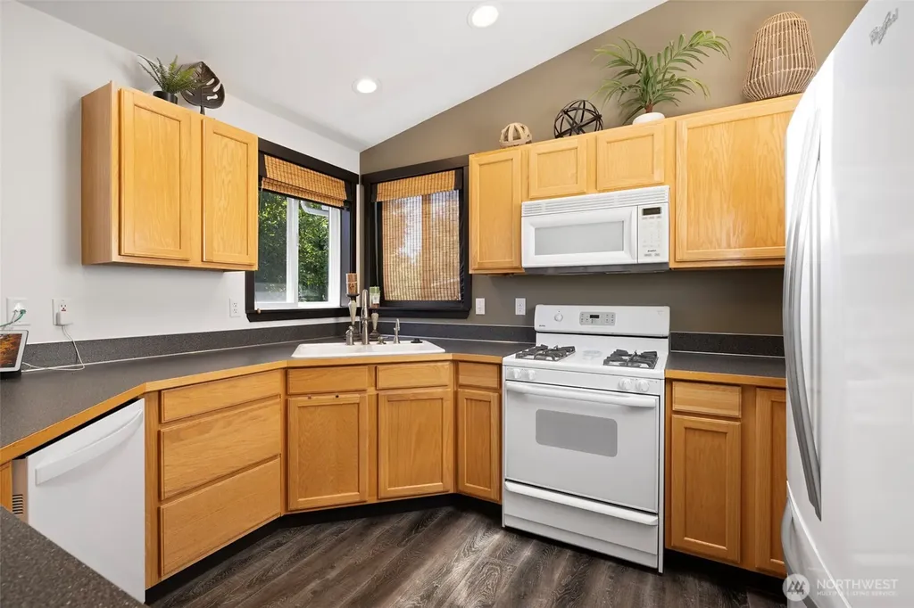 6011 205th Avenue E Bonney Lake WA 98391