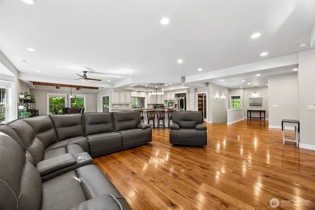 3202 170th Avenue E Lake Tapps WA 98391