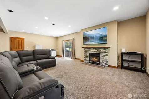 3202 170th Avenue E Lake Tapps WA 98391