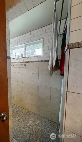 18415 60th Place NE Kenmore WA 98028