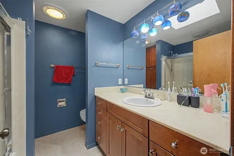 18415 60th Place NE Kenmore WA 98028