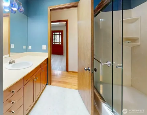 18415 60th Place NE Kenmore WA 98028