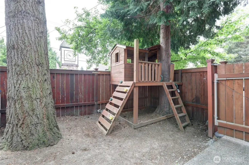 434 S 156th Street Burien WA 98148
