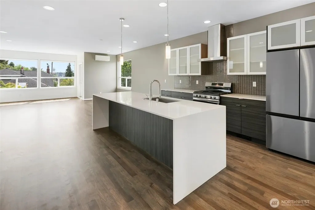 221 NW 50th Street Seattle WA 98107