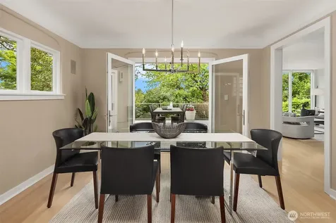 4721 45th Avenue NE Seattle WA 98105