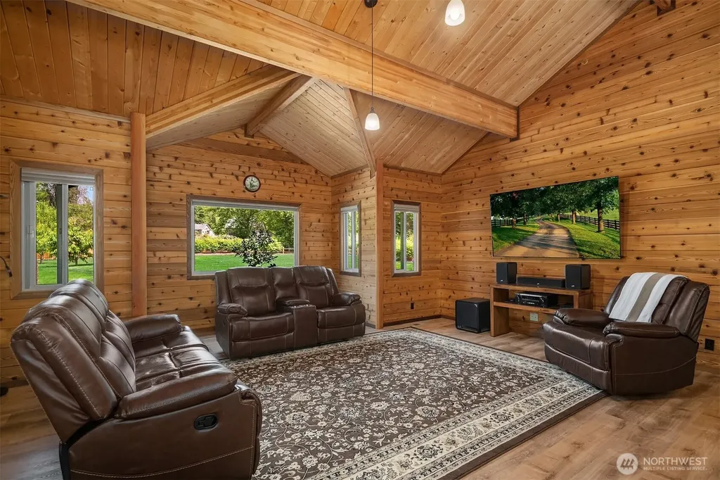 7717 252nd Avenue NE Redmond WA 98053