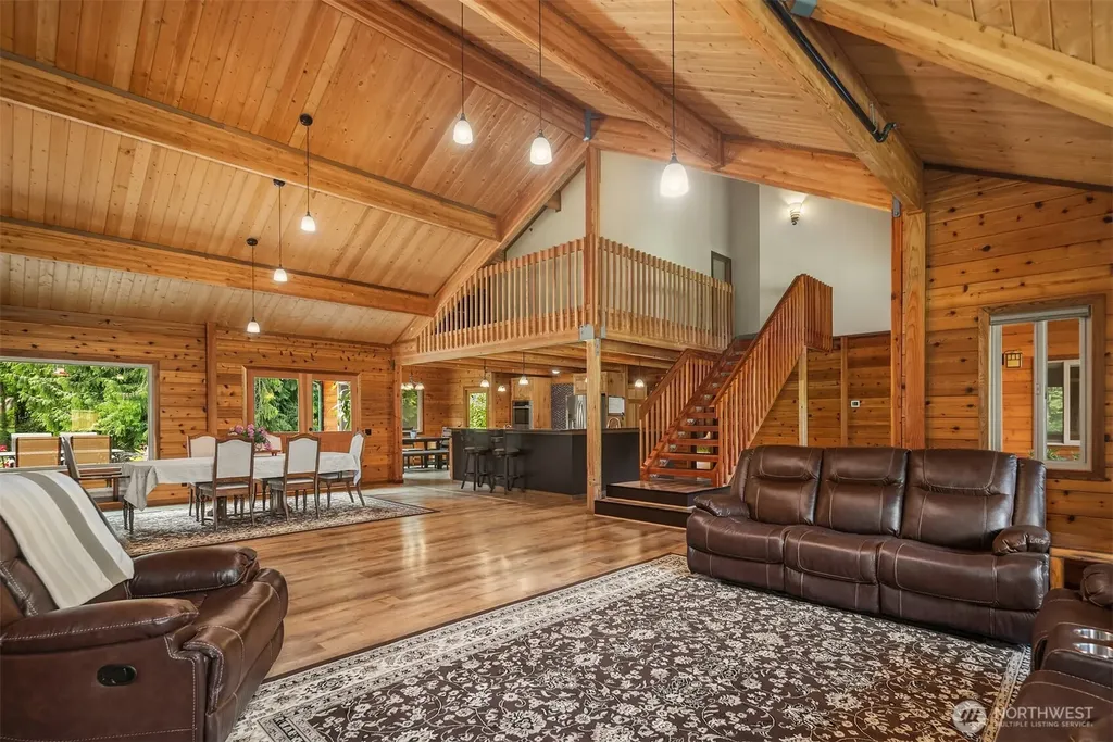 7717 252nd Avenue NE Redmond WA 98053