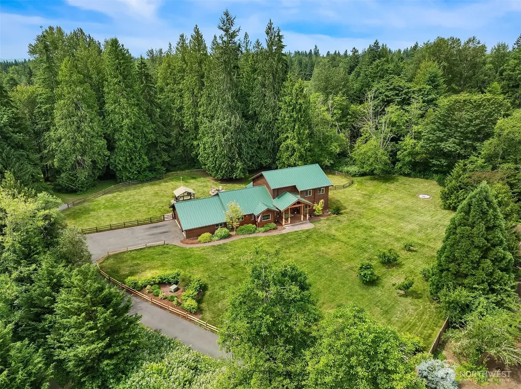 7717 252nd Avenue NE Redmond WA 98053