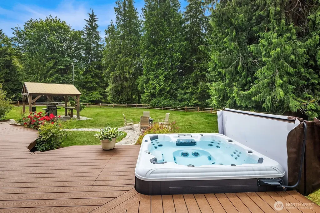 7717 252nd Avenue NE Redmond WA 98053