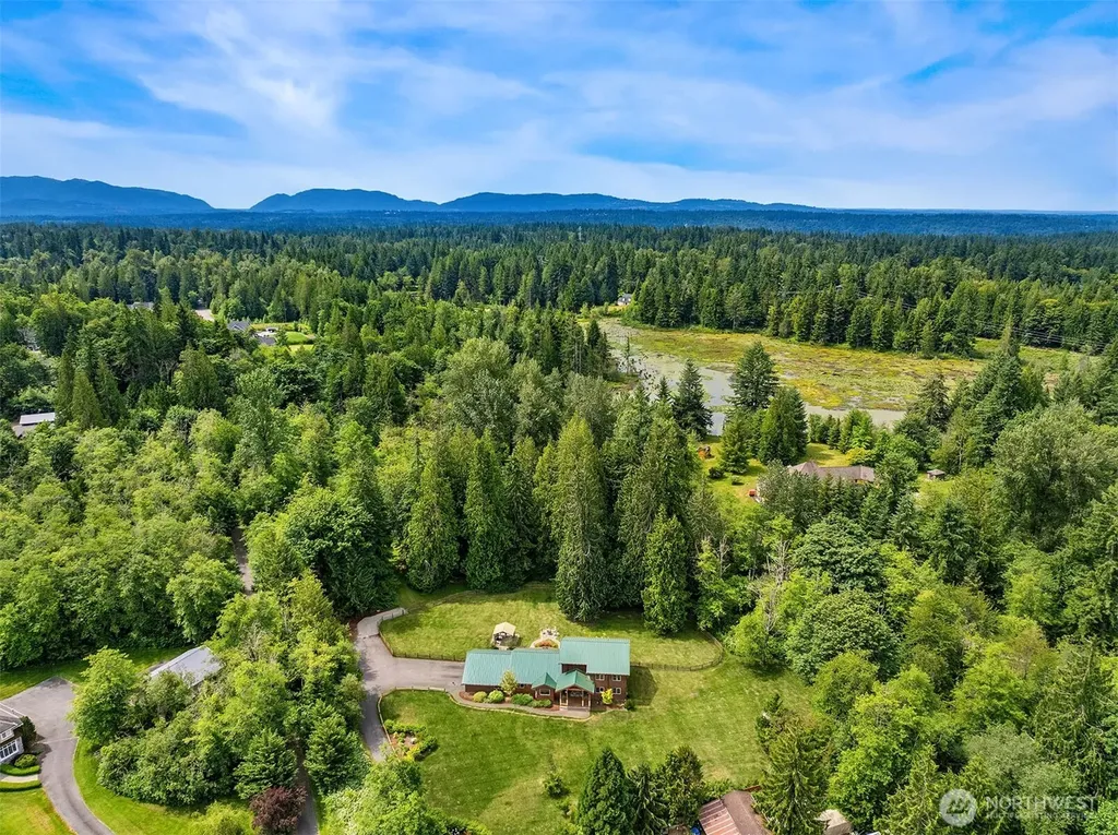 7717 252nd Avenue NE Redmond WA 98053
