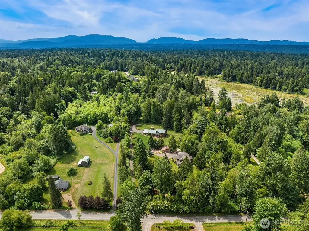7717 252nd Avenue NE Redmond WA 98053