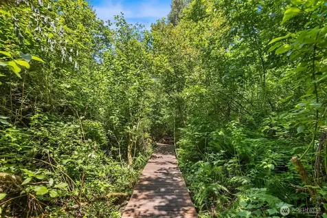 7717 252nd Avenue NE Redmond WA 98053