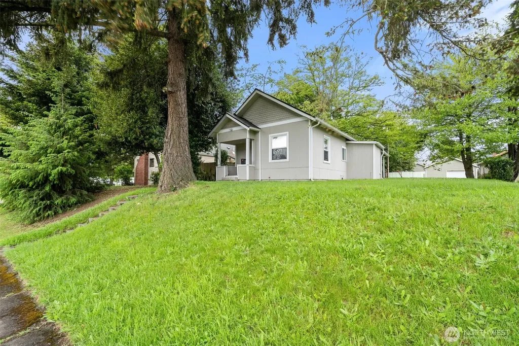 3605 S Cushman Avenue Tacoma WA 98418