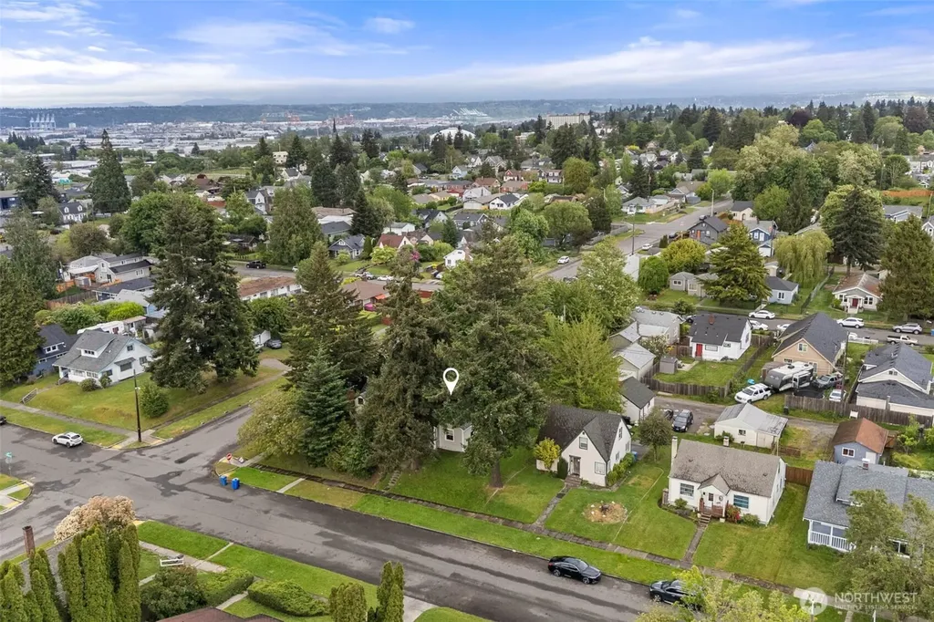 3605 S Cushman Avenue Tacoma WA 98418