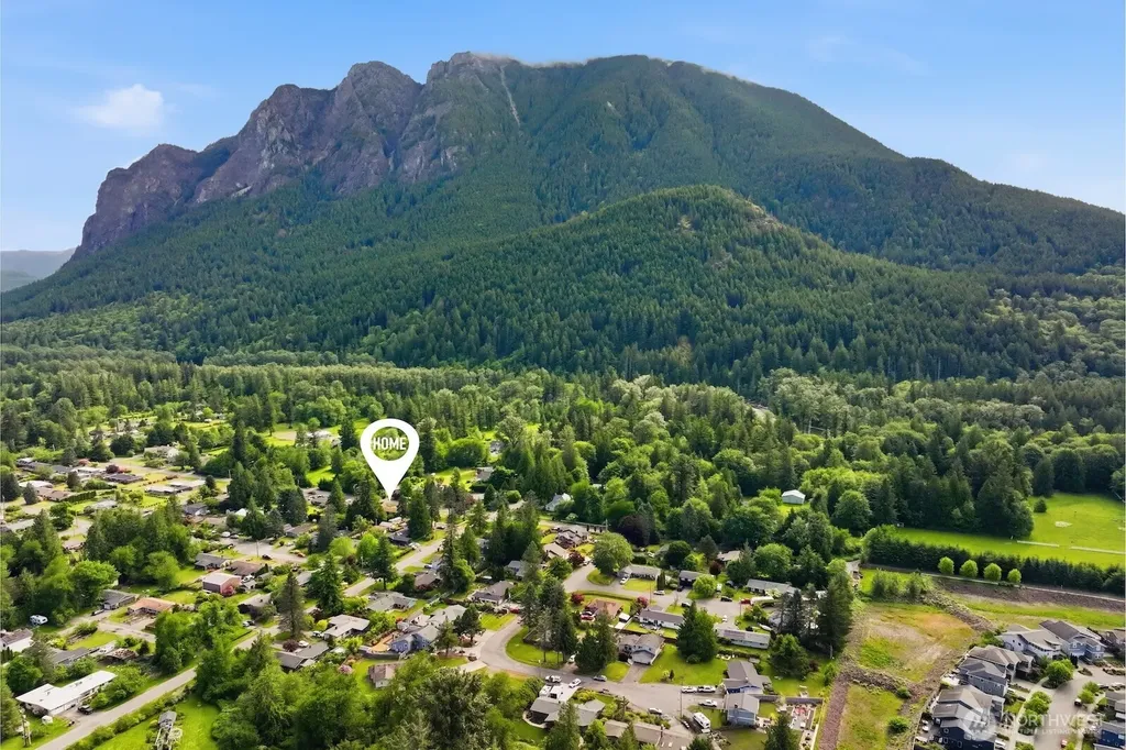 617 Pickett Avenue NE North Bend WA 98045