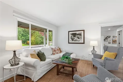 617 Pickett Avenue NE North Bend WA 98045
