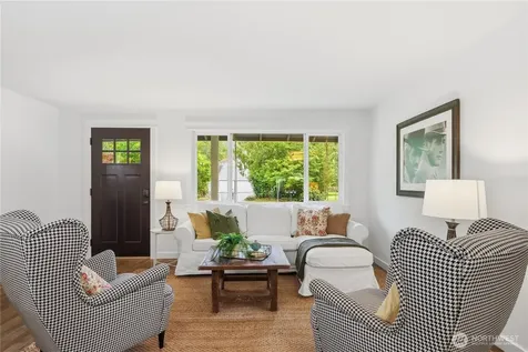 617 Pickett Avenue NE North Bend WA 98045