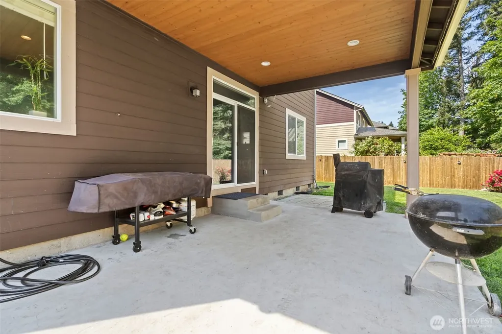 4006 20th Avenue NE Olympia WA 98506