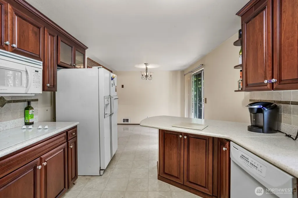 4218 192nd Place SW Lynnwood WA 98036
