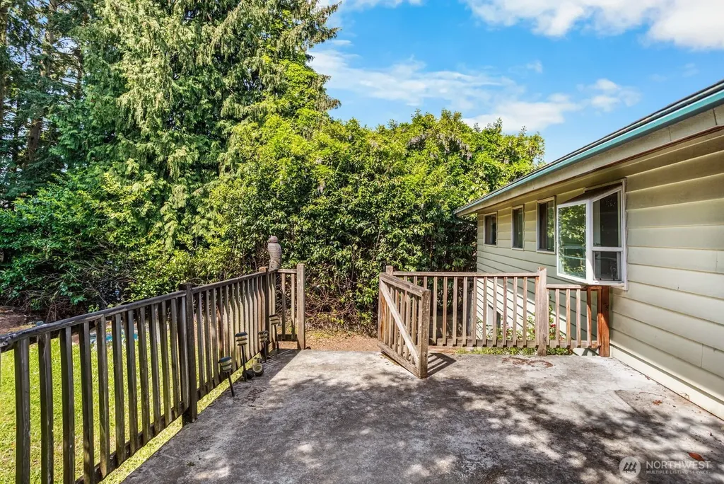 4218 192nd Place SW Lynnwood WA 98036