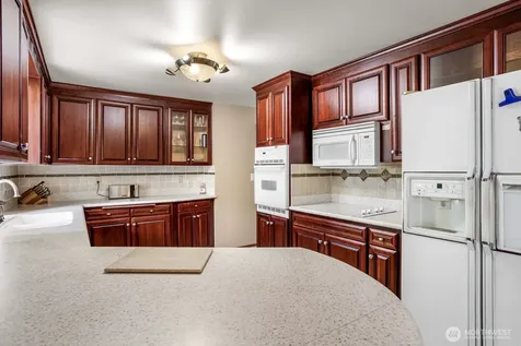 4218 192nd Place SW Lynnwood WA 98036