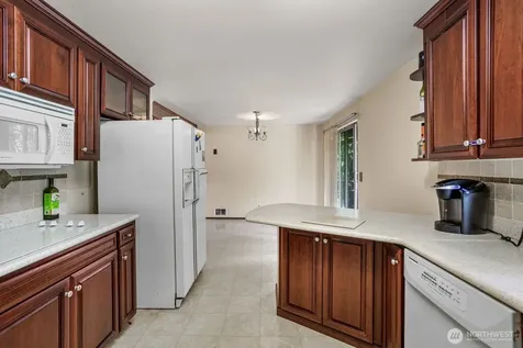 4218 192nd Place SW Lynnwood WA 98036