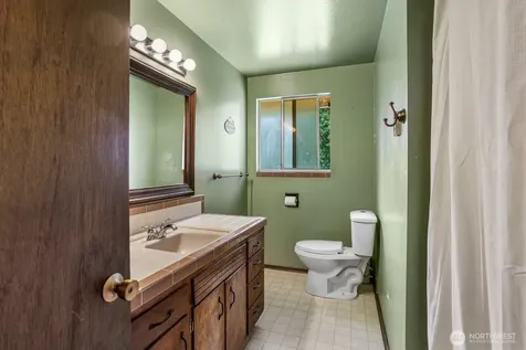 4218 192nd Place SW Lynnwood WA 98036