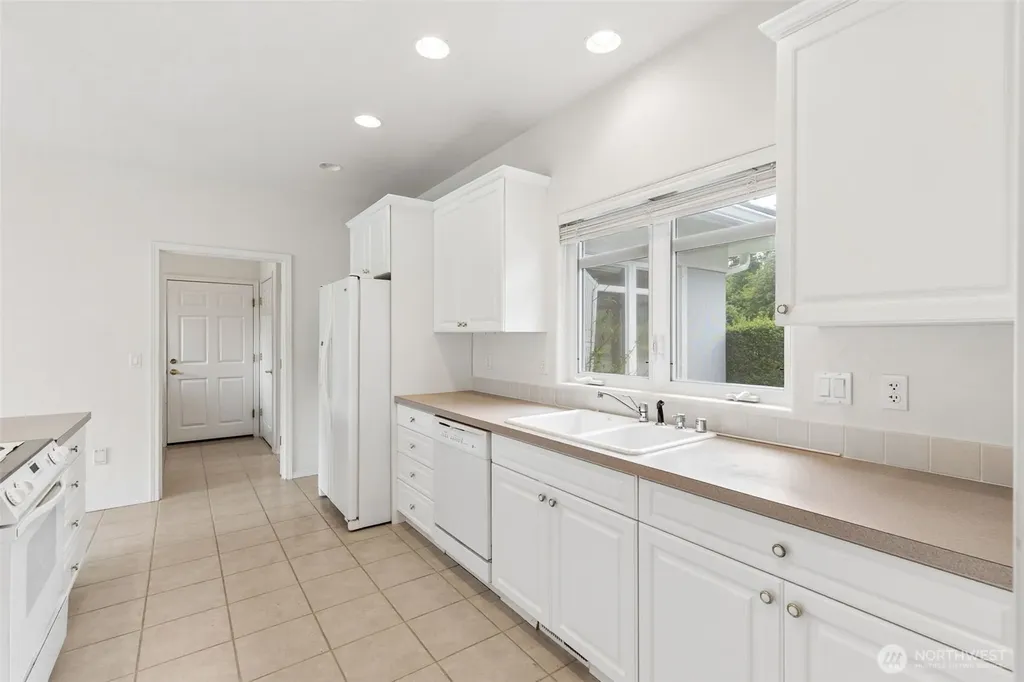4330 Prestwick Lane SE Olympia WA 98501