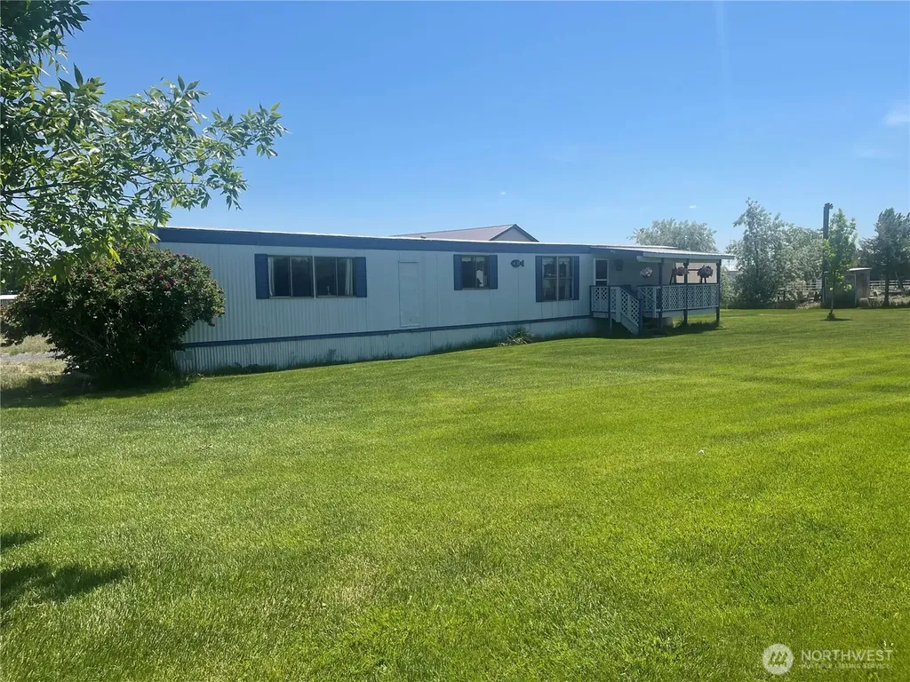 4283 NE Wenatchee Drive Moses Lake WA 98837