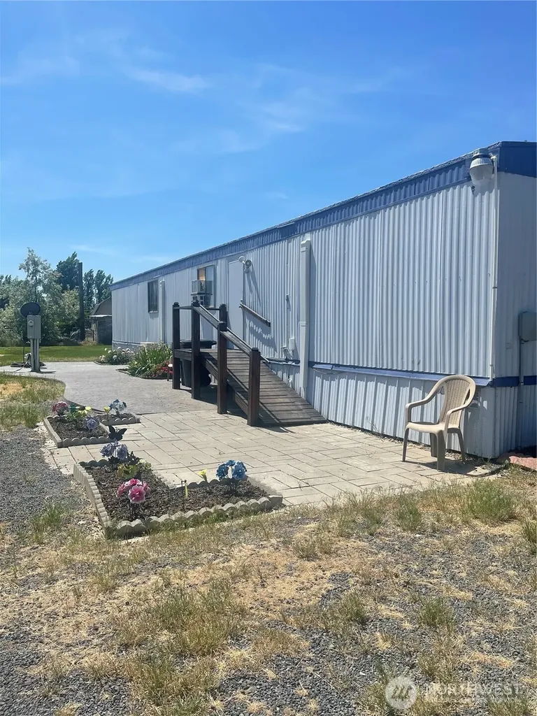 4283 NE Wenatchee Drive Moses Lake WA 98837