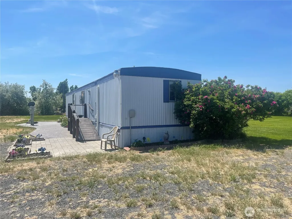 4283 NE Wenatchee Drive Moses Lake WA 98837
