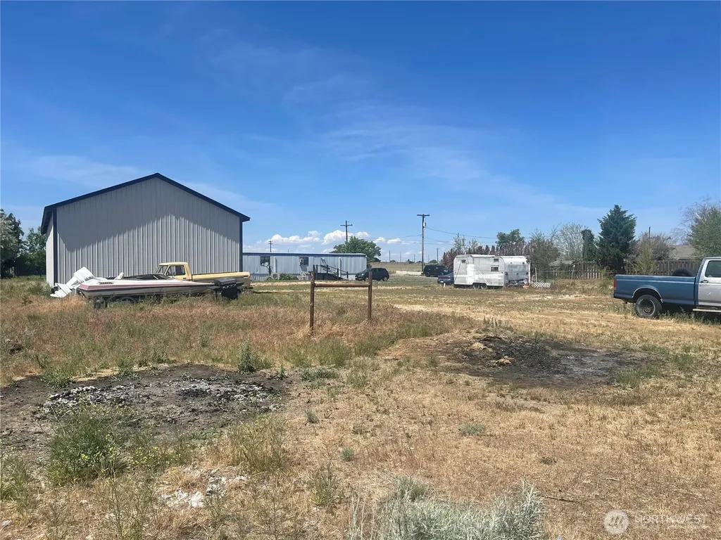 4283 NE Wenatchee Drive Moses Lake WA 98837