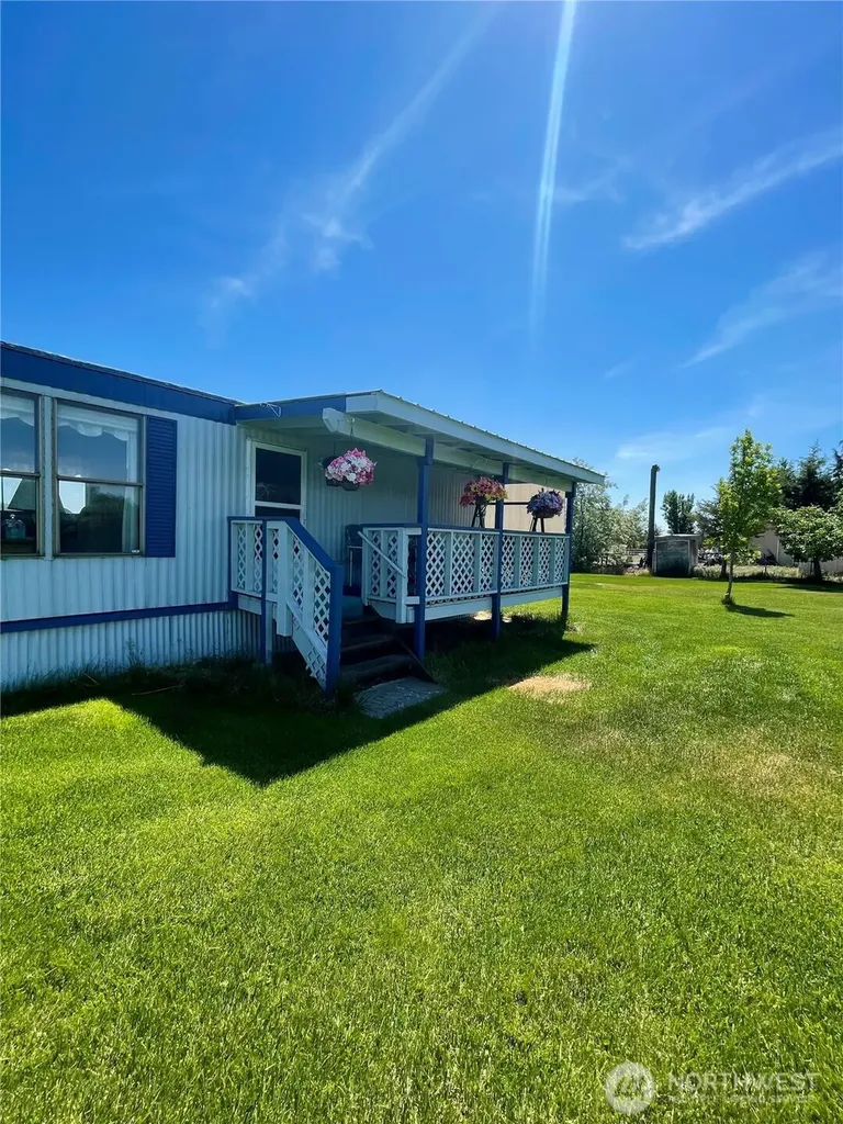 4283 NE Wenatchee Drive Moses Lake WA 98837