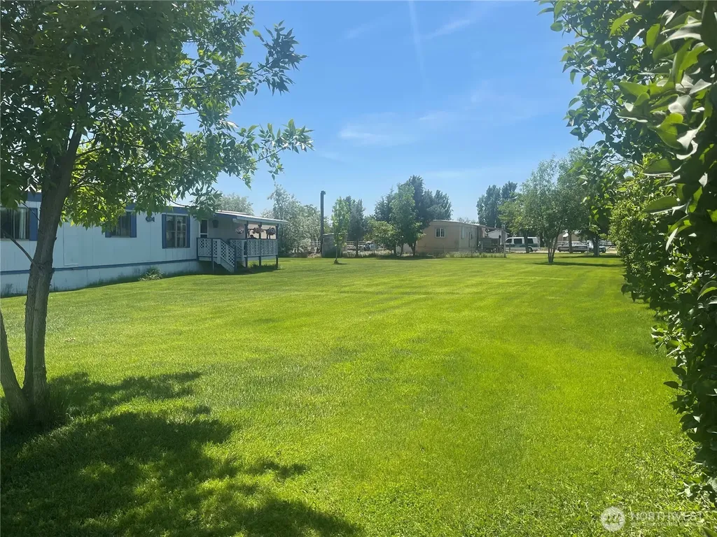 4283 NE Wenatchee Drive Moses Lake WA 98837