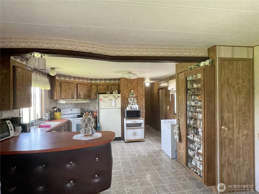 4283 NE Wenatchee Drive Moses Lake WA 98837