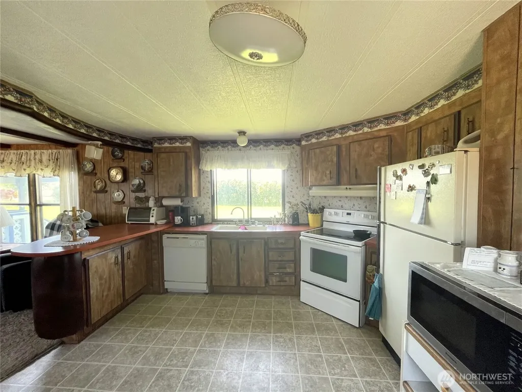 4283 NE Wenatchee Drive Moses Lake WA 98837