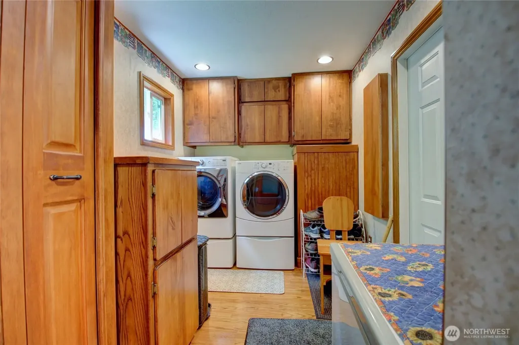 2909 Overpass Road Bow WA 98232